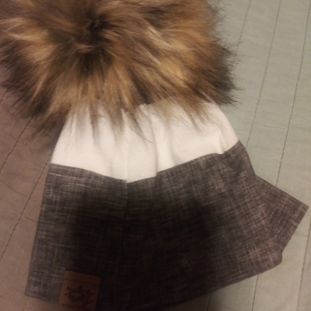 Baby pom beanie